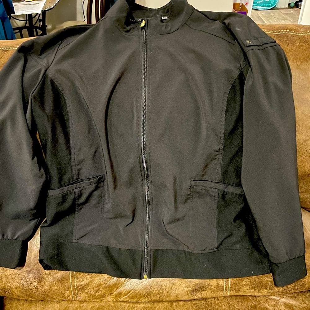 Cherokee IFlex black scrub jacket with pen holder sleeve